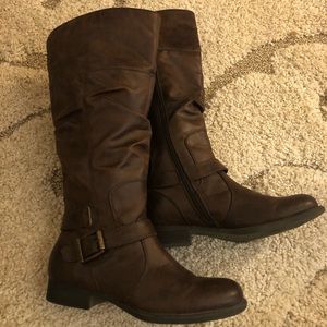 Baretraps high boot brown size 7-1/2